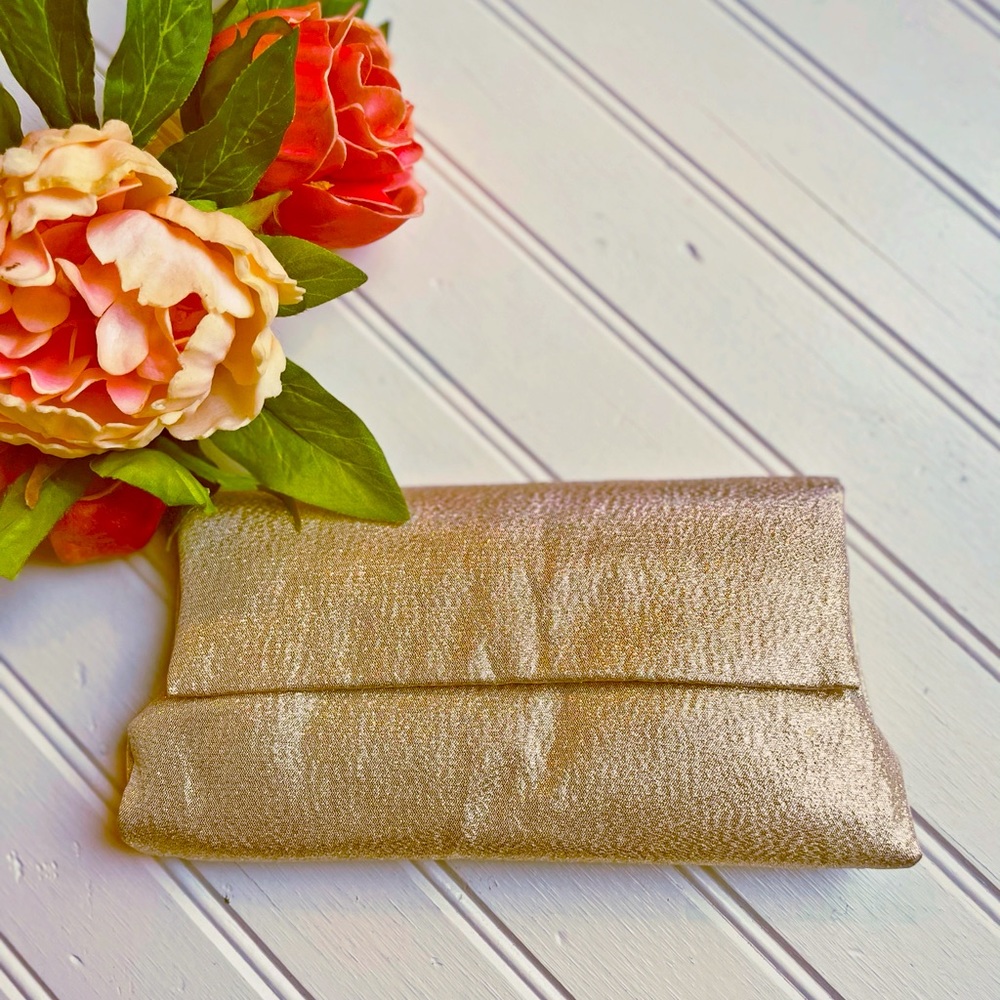 VINTAGE 1960’S LADY BUXTON CLUTCH - PROM CLUTCH - GOLD CLUTCH